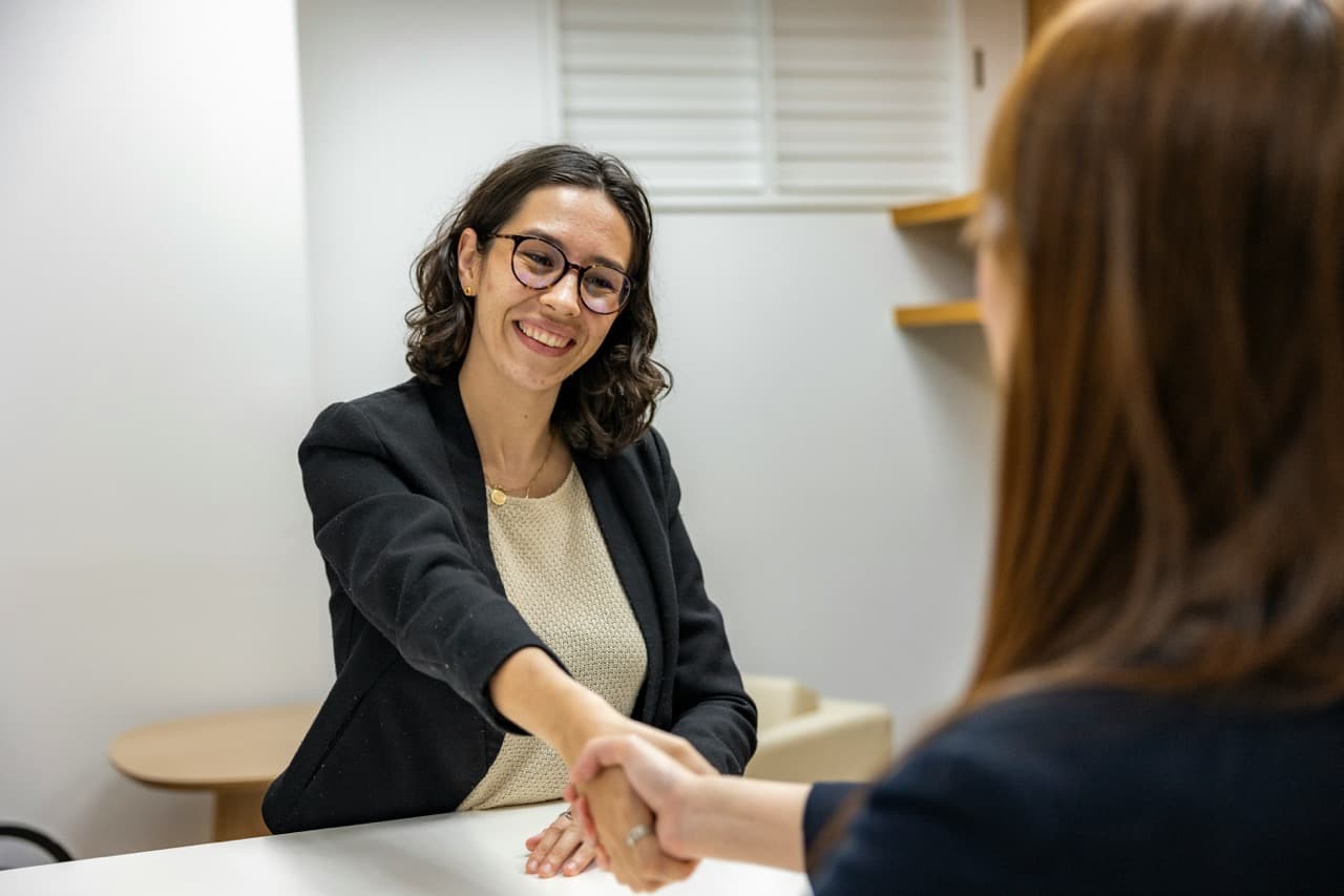 Recruter son premier commercial : les 7 prérequis pour réussir